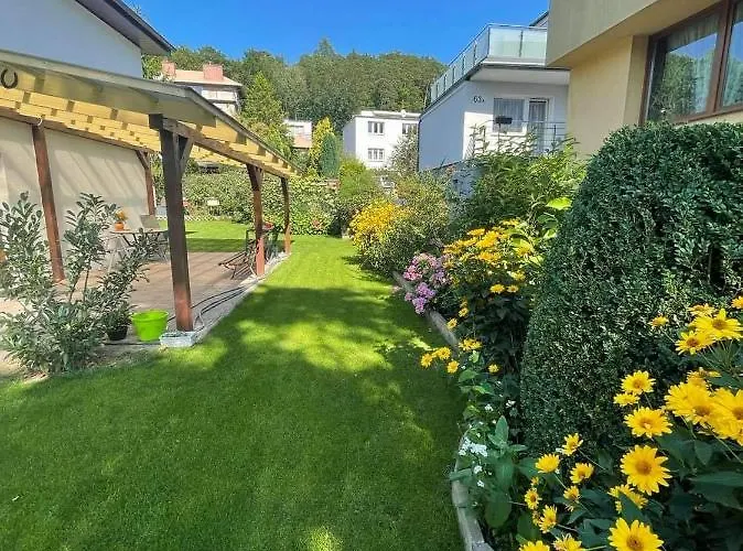 Demptowo ホームステイ